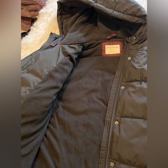 Black Puffer Hooded Winter Coat - Picture 4 of 8